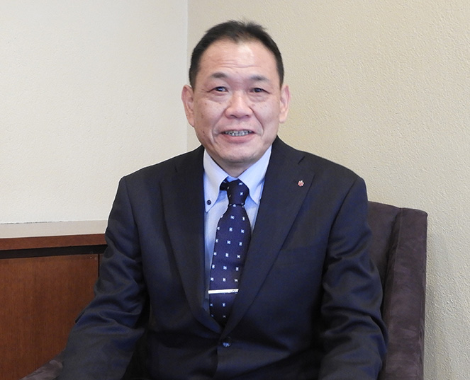 代表取締役社長 芳賀 誠